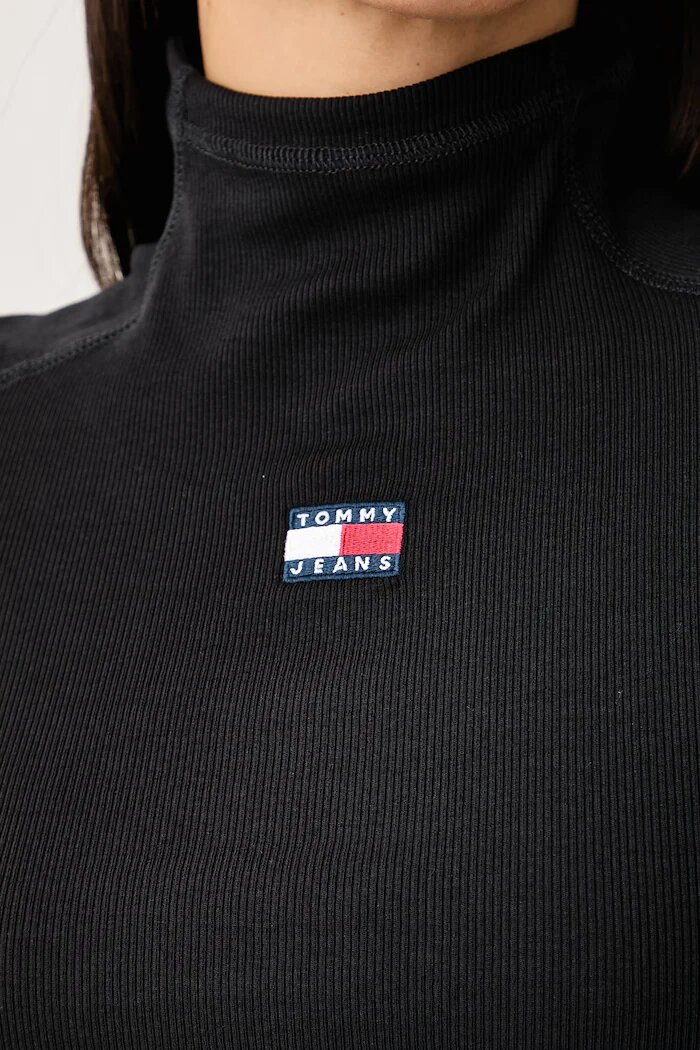 Tommy Jeans блуза с дълги ръкави дамска от памук с еластан черна DW0DW23251