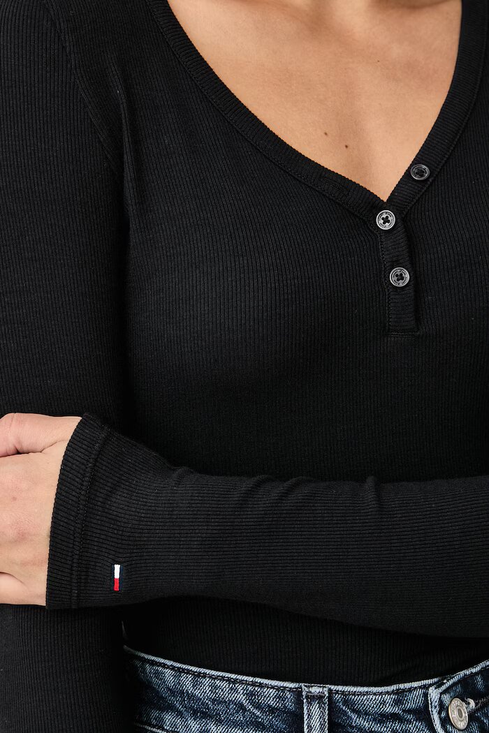 Tommy Jeans блуза с дълги ръкави дамска с вискоза черна DW0DW23259
