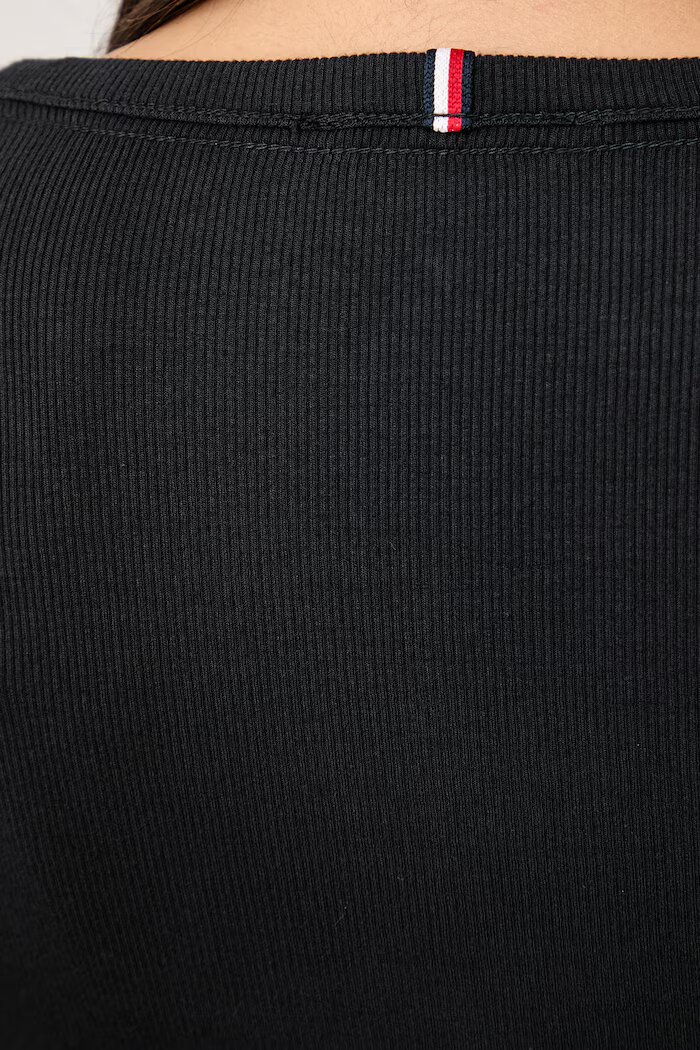 Tommy Jeans блуза с дълги ръкави дамска с вискоза черна DW0DW23259