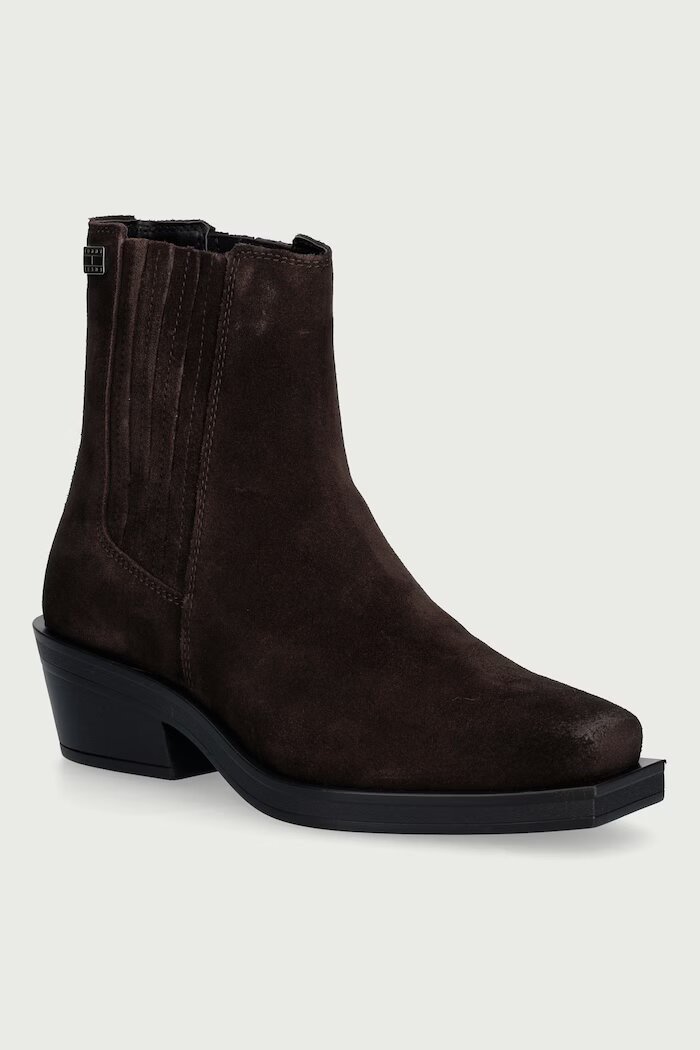 Tommy Jeans боти челси дамски от велур TJW SUEDE COWBOY BOOTS кафяви EN0EN03142
