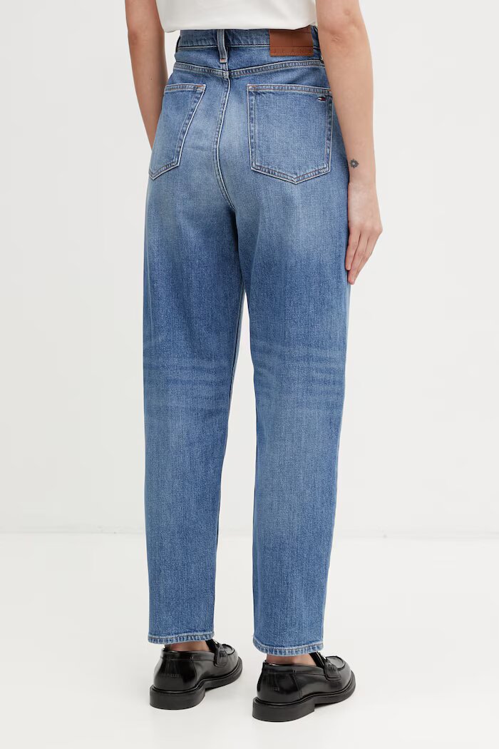 Tommy Jeans дънки mom fit дамски сини DW0DW22994