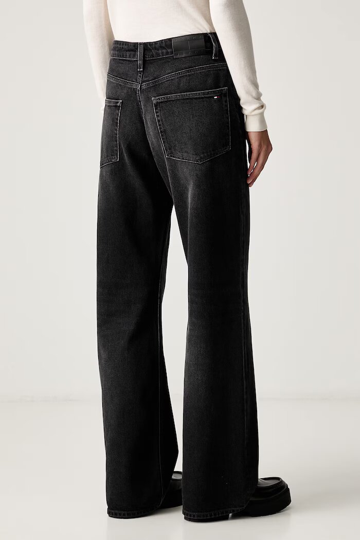 Tommy Jeans дънки relaxed fit дамски черни DW0DW23815