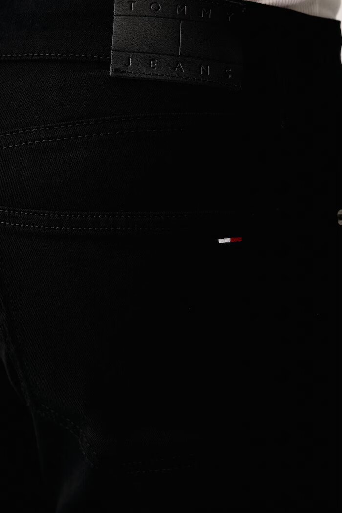Tommy Jeans дънки slim fit мъжки SCANTON черни DM0DM23478