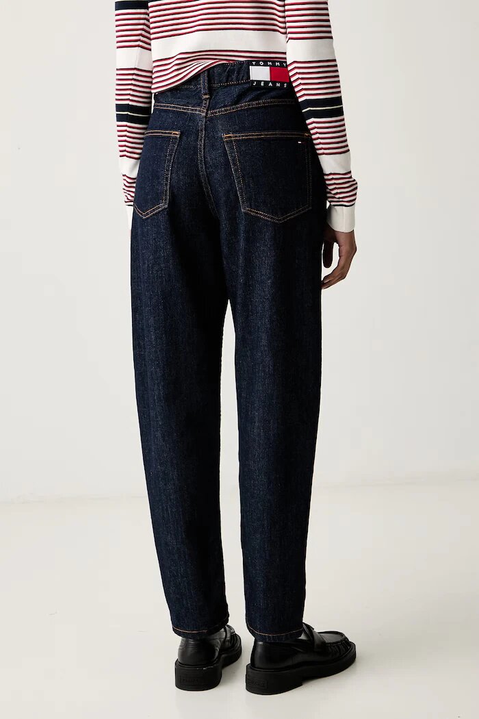 Tommy Jeans дънки tapered дамски тъмносини DW0DW23497