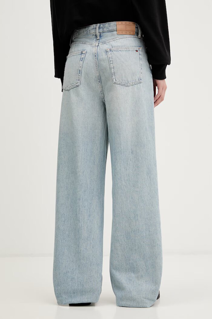 Tommy Jeans Дънки wide leg дамски сини DW0DW22659