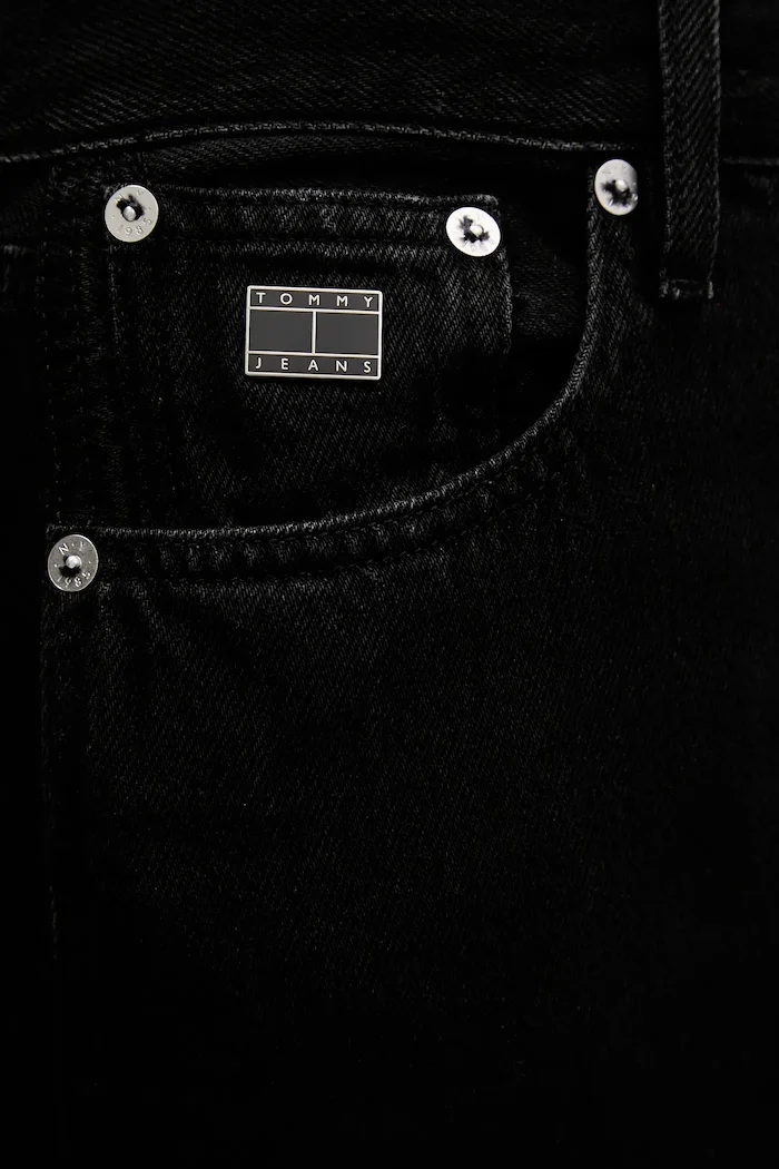 Tommy Jeans Дънкова пола в черно дълга със стандартна кройка DW0DW22119