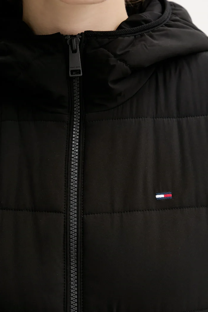 Tommy Jeans капитонирано яке дамско черно DW0DW20959