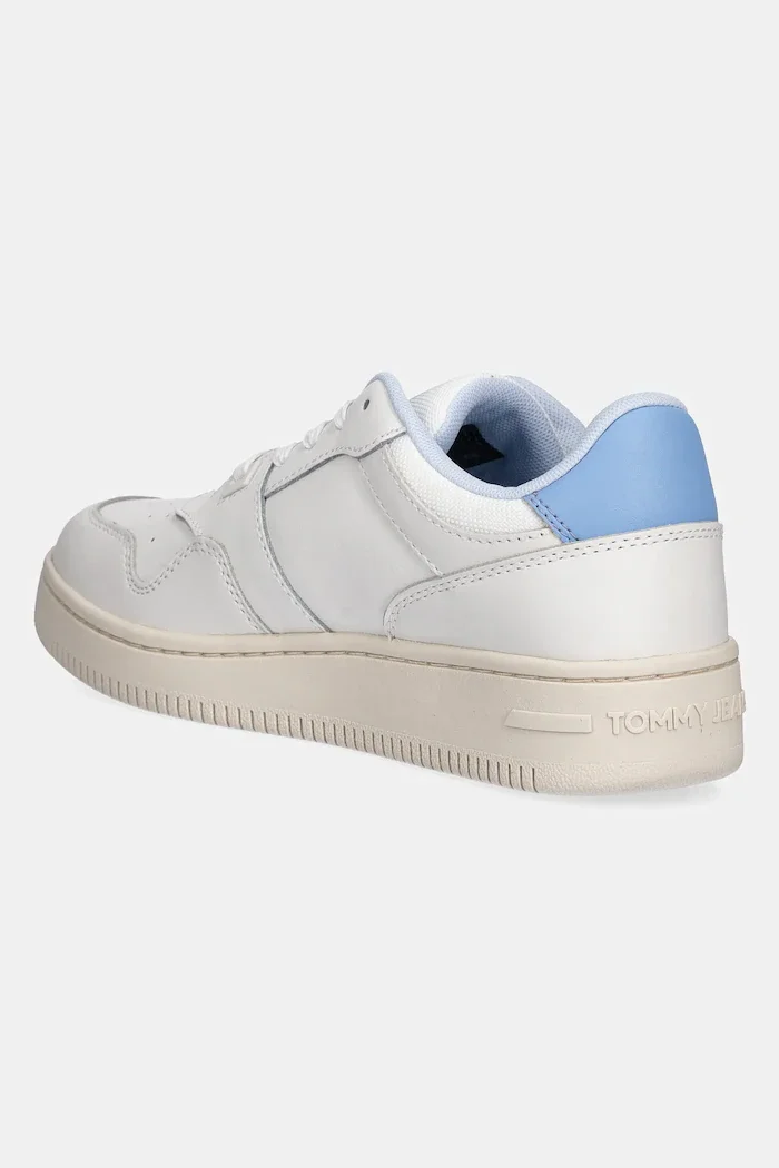 Tommy Jeans Кожени маратонки TJW RETRO BASKET ESS в бяло EN0EN02505