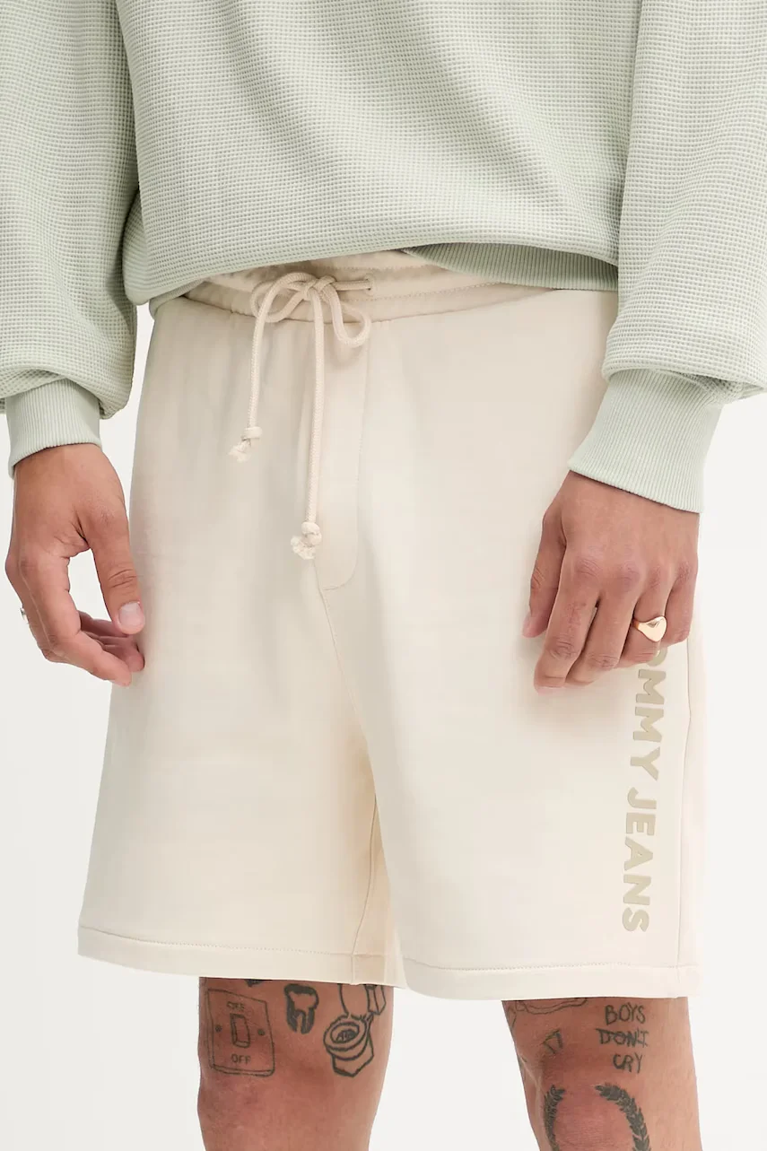 Tommy Jeans Памучен къс панталон