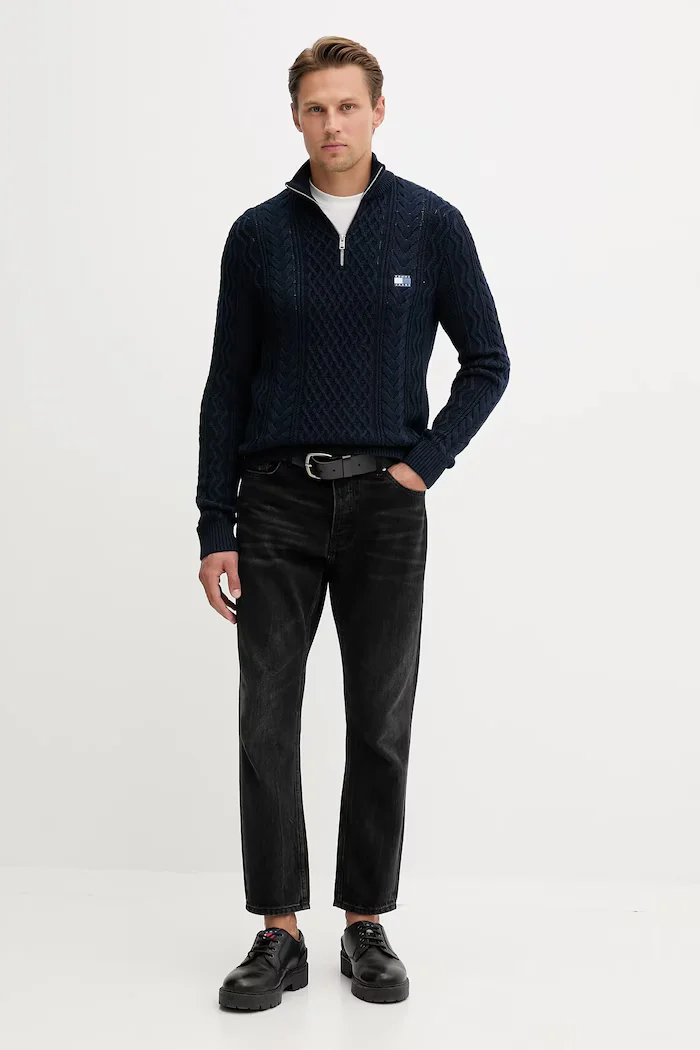 Tommy Jeans Памучен пуловер мъжки в синьо от лека материя DM0DM22103