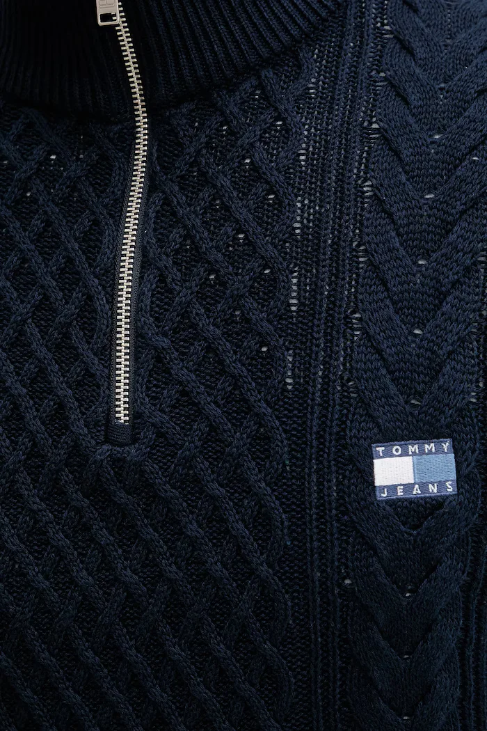 Tommy Jeans Памучен пуловер мъжки в синьо от лека материя DM0DM22103