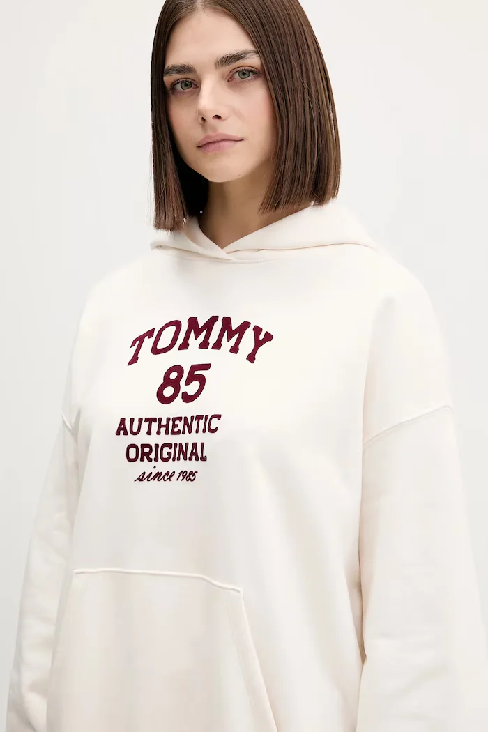 Tommy Jeans Памучен суичър в бежово с качулка с принт DW0DW22603
