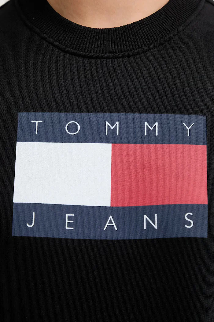 Tommy Jeans Памучен суичър в черно с принт DW0DW22564