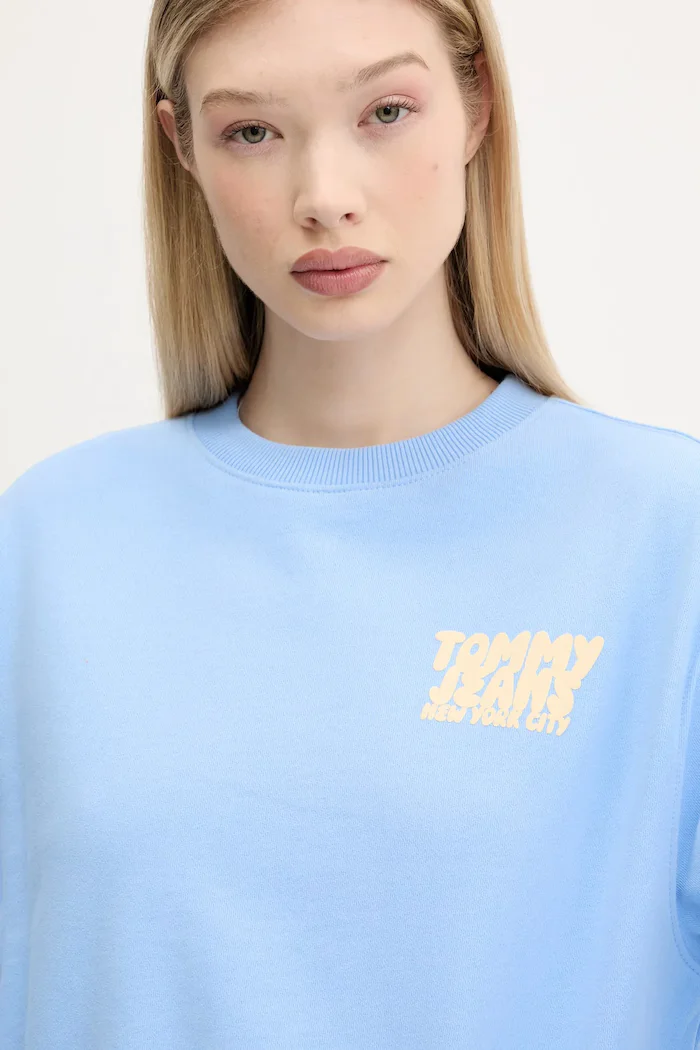 Tommy Jeans Памучен суичър в синьо с принт DW0DW21345