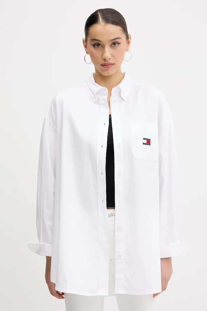 Tommy Jeans Памучна риза дамска в бяло със свободна кройка с класическа яка DW0DW20289