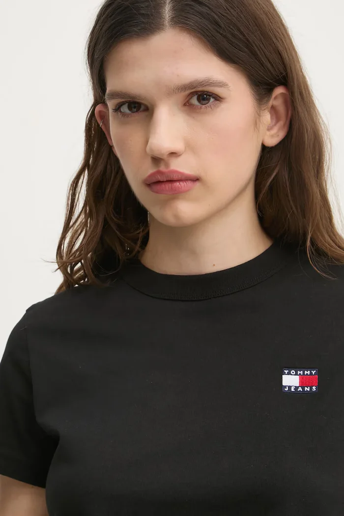 Tommy Jeans Памучна тениска в черно DW0DW20153