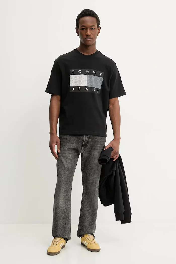 Tommy Jeans Памучна тениска в черно с принт DM0DM22463