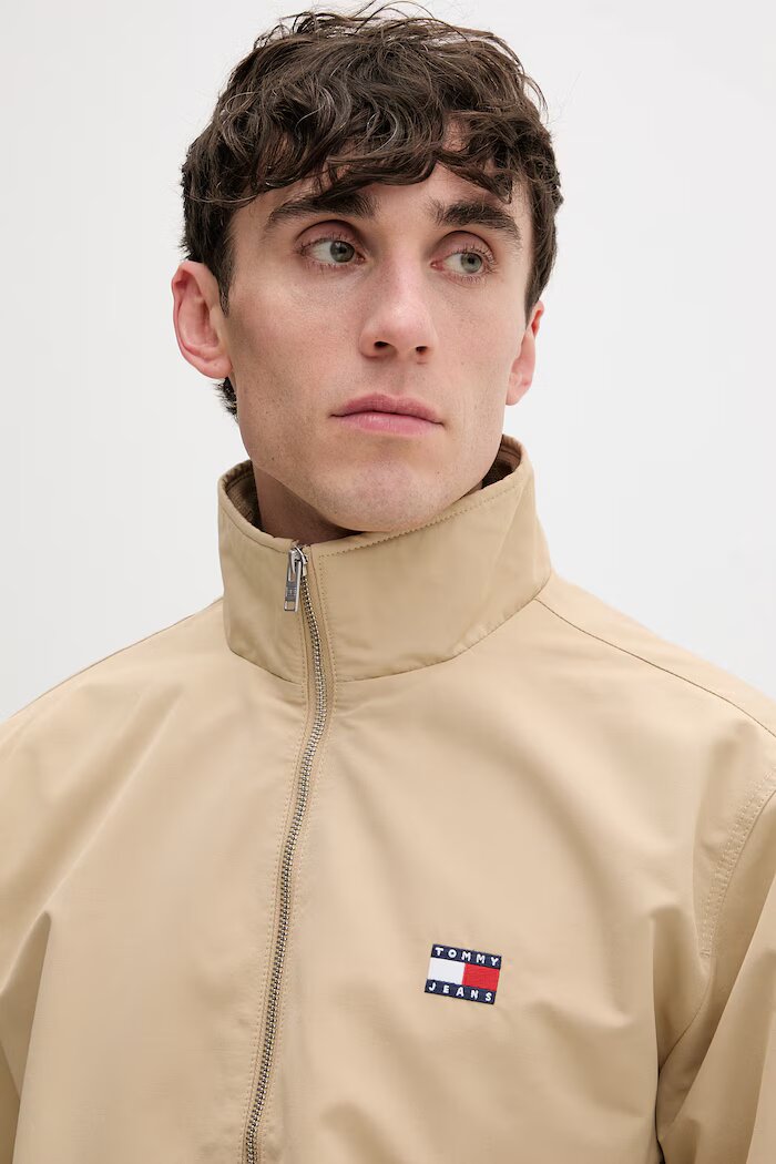 Tommy Jeans преходно яке мъжко бежово DM0DM22720