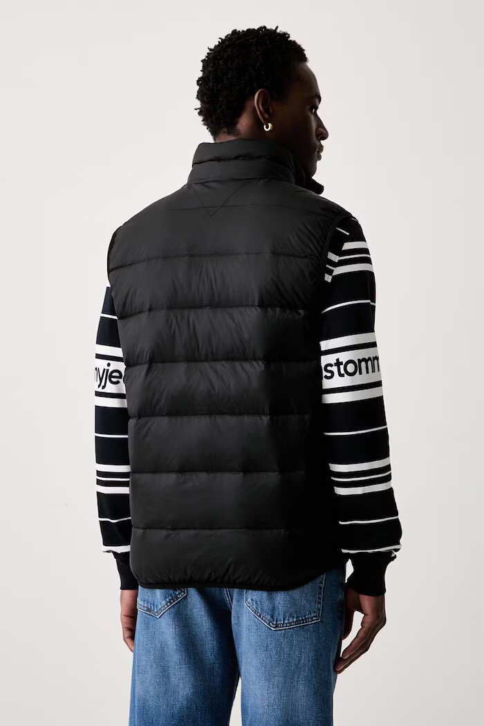 Tommy Jeans пухен елек мъжки черен DM0DM23232
