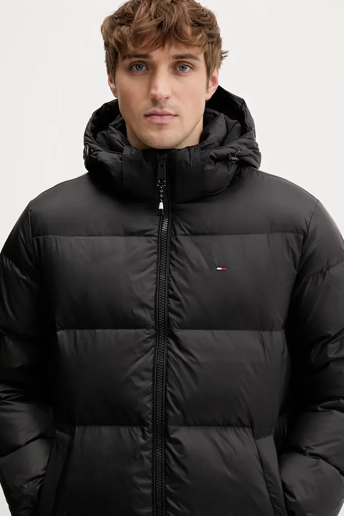Tommy Jeans Пухено яке в черно зимен модел DM0DM20466