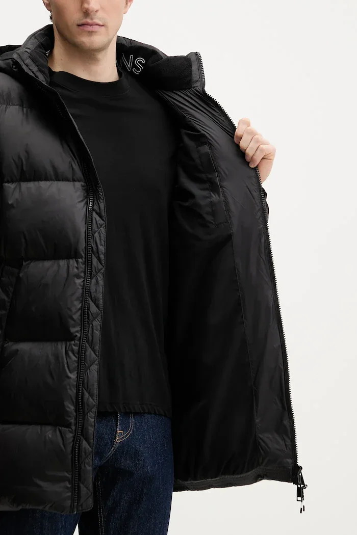 Tommy Jeans Пухено яке в черно зимен модел DM0DM20466