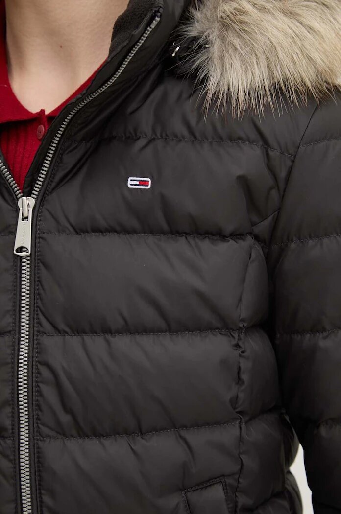 Tommy Jeans Пухено яке в черно зимен модел DW0DW18312