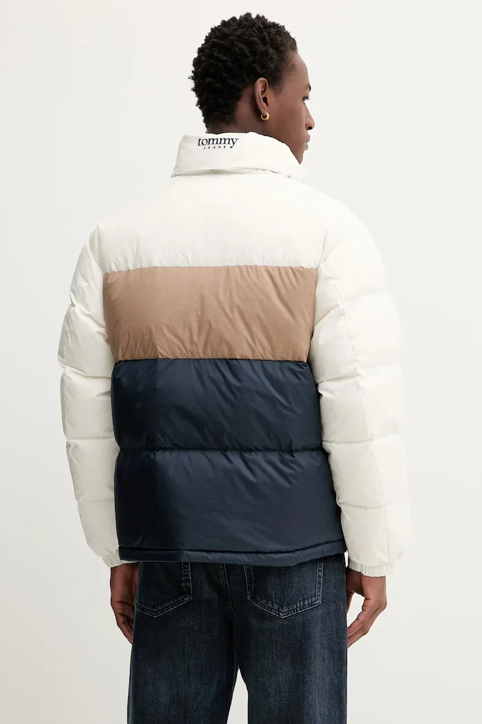 Tommy Jeans Пухено яке в тъмносиньо зимен модел DM0DM22117