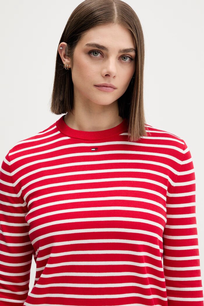 Tommy Jeans пуловер дамски от памук червен DW0DW20159