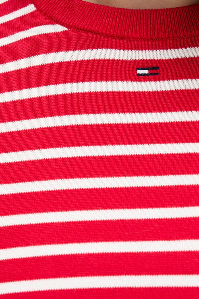 Tommy Jeans пуловер дамски от памук червен DW0DW20159
