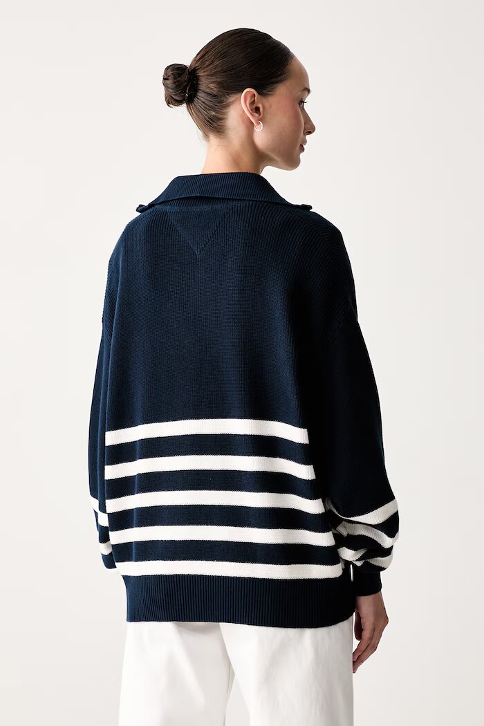 Tommy Jeans пуловер дамски от памук тъмносин DW0DW22928