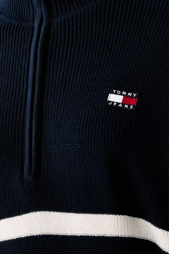 Tommy Jeans пуловер дамски от памук тъмносин DW0DW22928