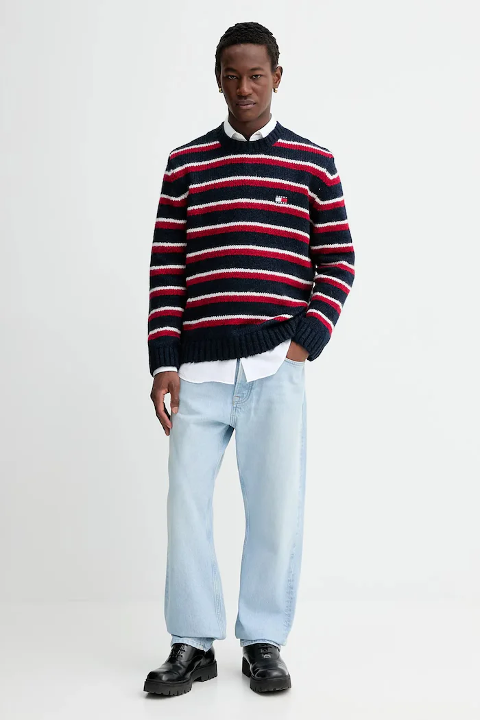 Tommy Jeans Пуловер с вълна от алпака в тъмносиньо от топла материя DM0DM22109