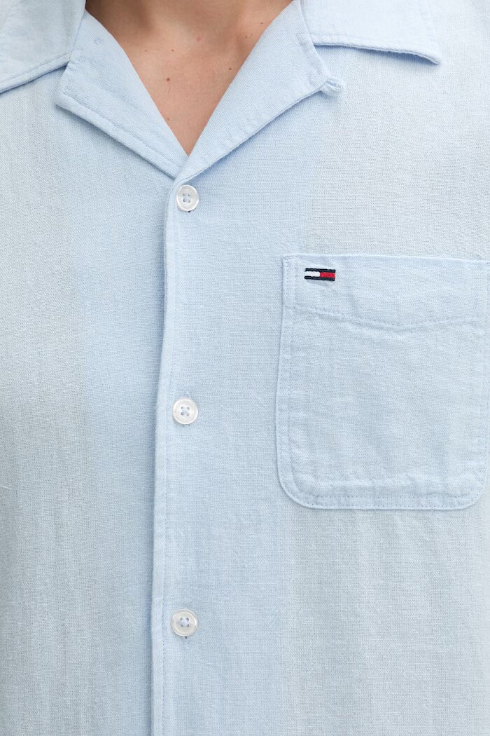 Tommy Jeans риза мъжка с лен синя DM0DM23058