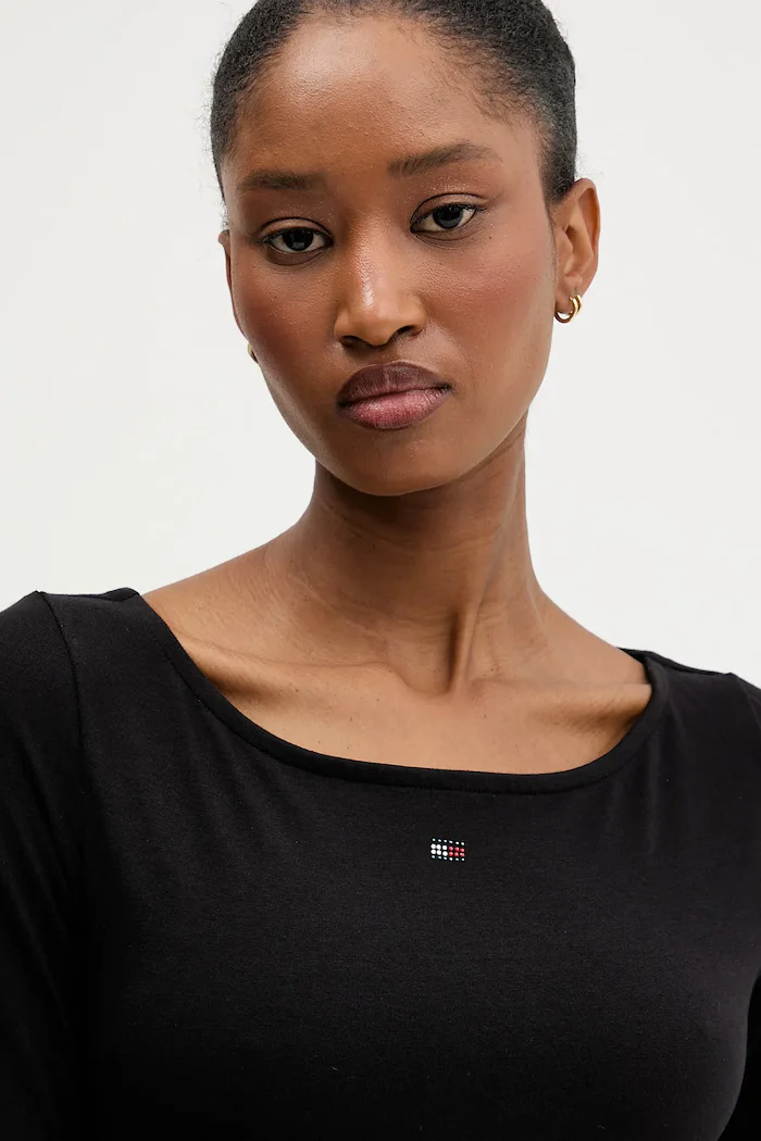 Tommy Jeans Рокля в черно къса с кройка по тялото DW0DW21493