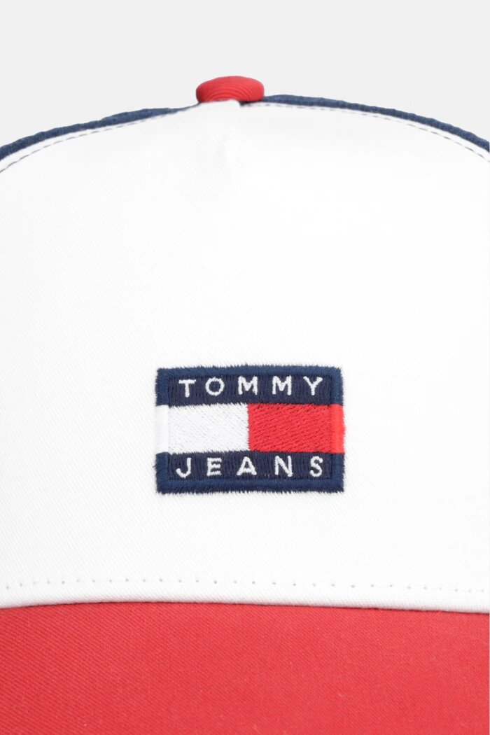 Tommy Jeans шапка trucker мъжка бяла AM0AM14202