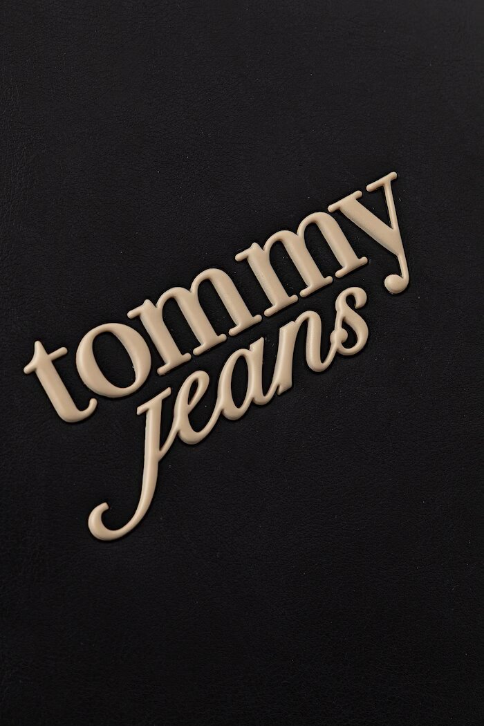 Tommy Jeans шопинг чанта дамска от имитация на кожа черна AW0AW19051