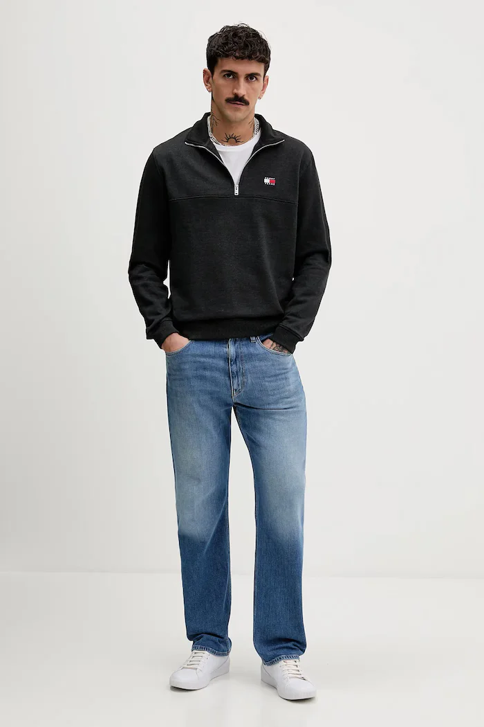 Tommy Jeans Суичър мъжки в сиво с изчистен дизайн DM0DM22344
