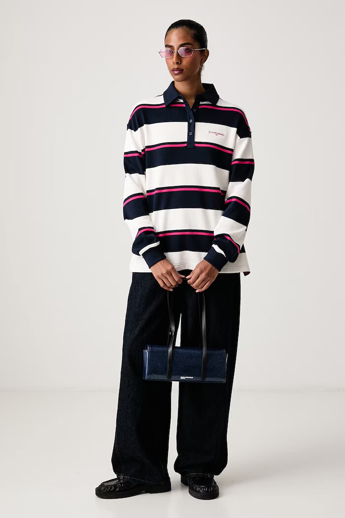Tommy Jeans суичър с качулка дамски от памук тъмносин DW0DW23303