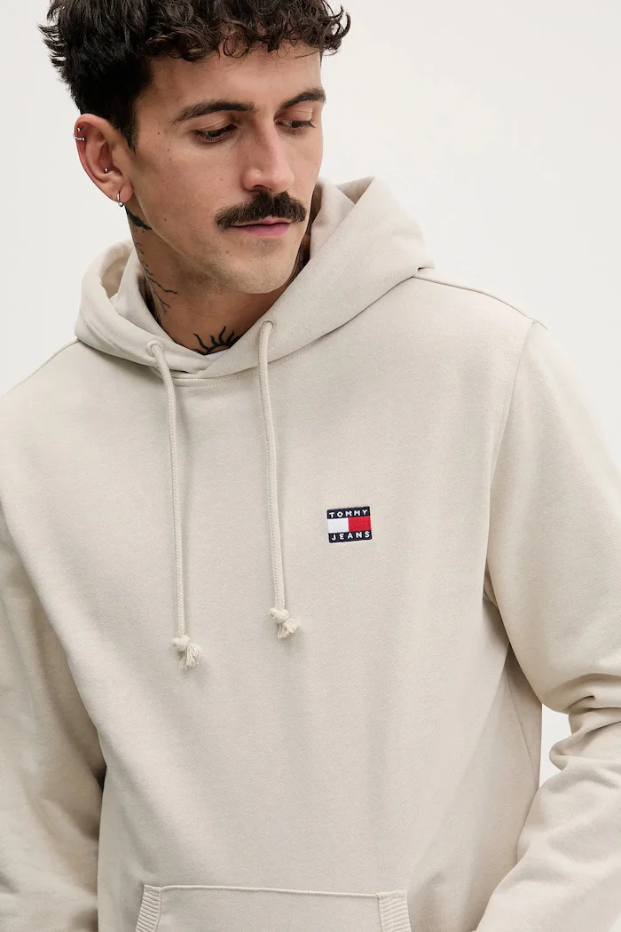 Tommy Jeans суичър с качулка мъжки с памук бежов DM0DM22666