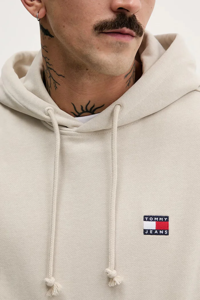 Tommy Jeans суичър с качулка мъжки с памук бежов DM0DM22666