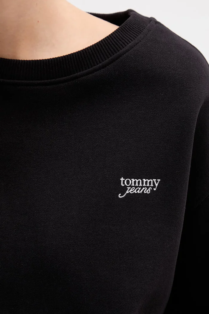 Tommy Jeans Суичър в черно с изчистен дизайн DW0DW21961
