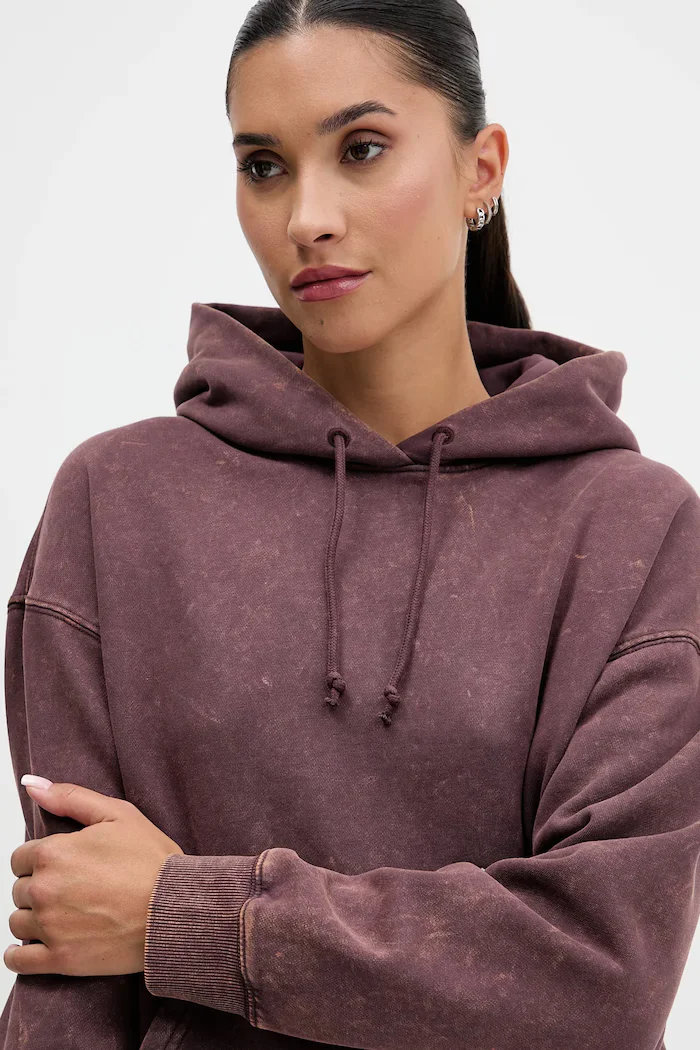 Tommy Jeans Суичър в кафяво с качулка с изчистен дизайн DW0DW21609