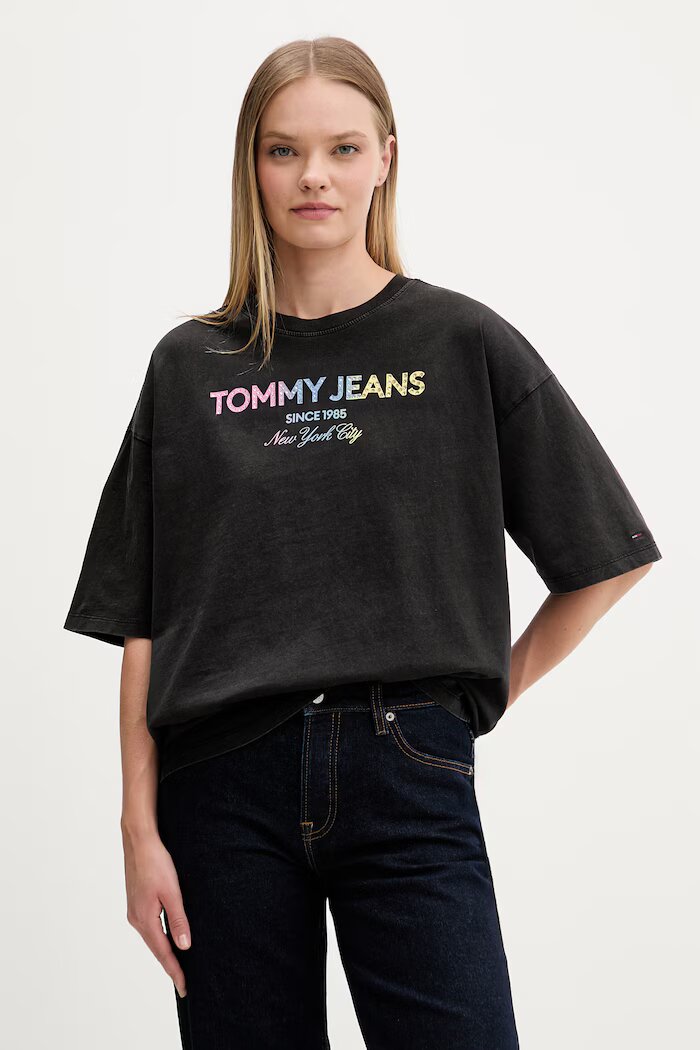 Tommy Jeans тениска дамска от памук черна DW0DW22803