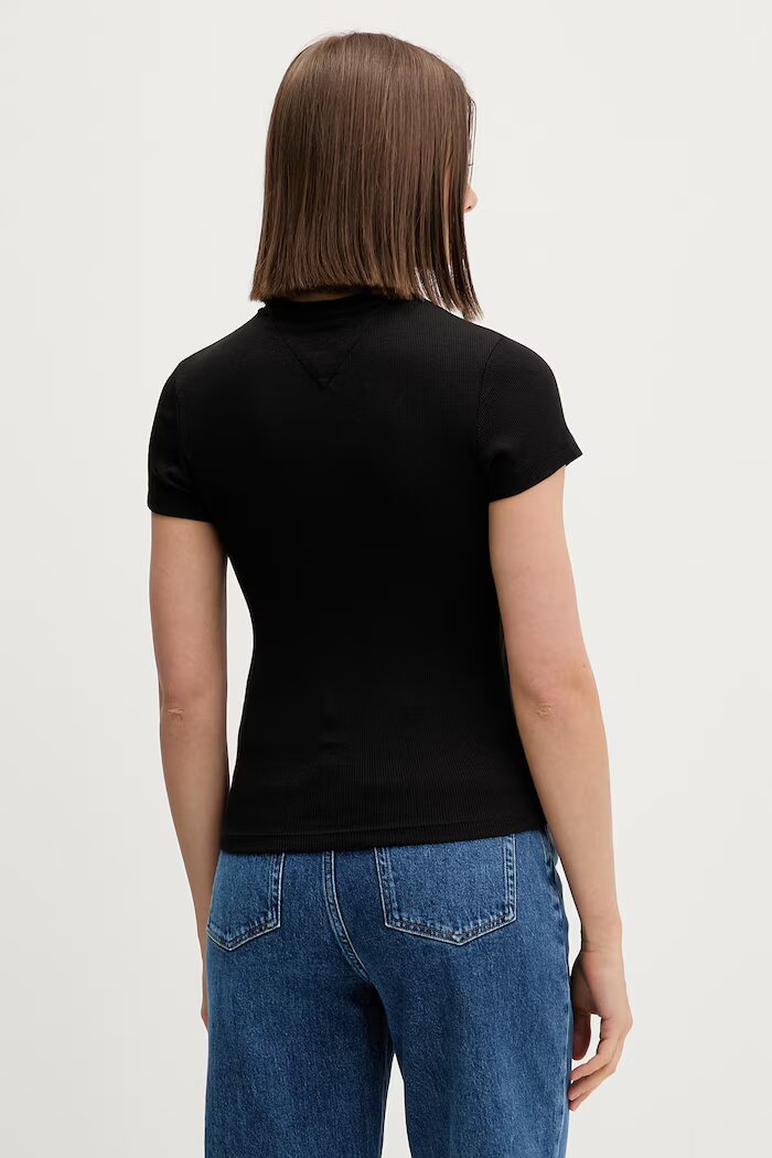 Tommy Jeans тениска дамска от памук с еластан черна DW0DW22807