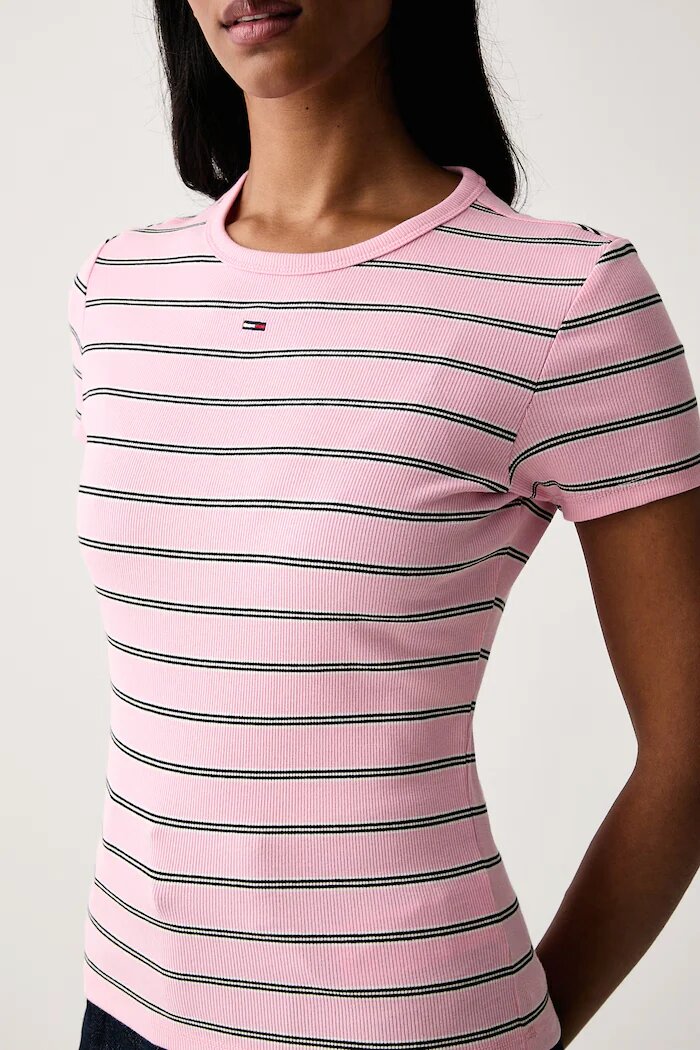 Tommy Jeans тениска дамска от памук с еластан розова DW0DW17383