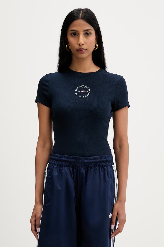Tommy Jeans тениска дамска от памук с еластан тъмносиня DW0DW22807