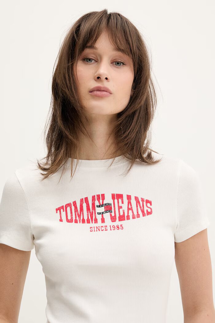 Tommy Jeans тениска дамска с памук бежова DW0DW22272