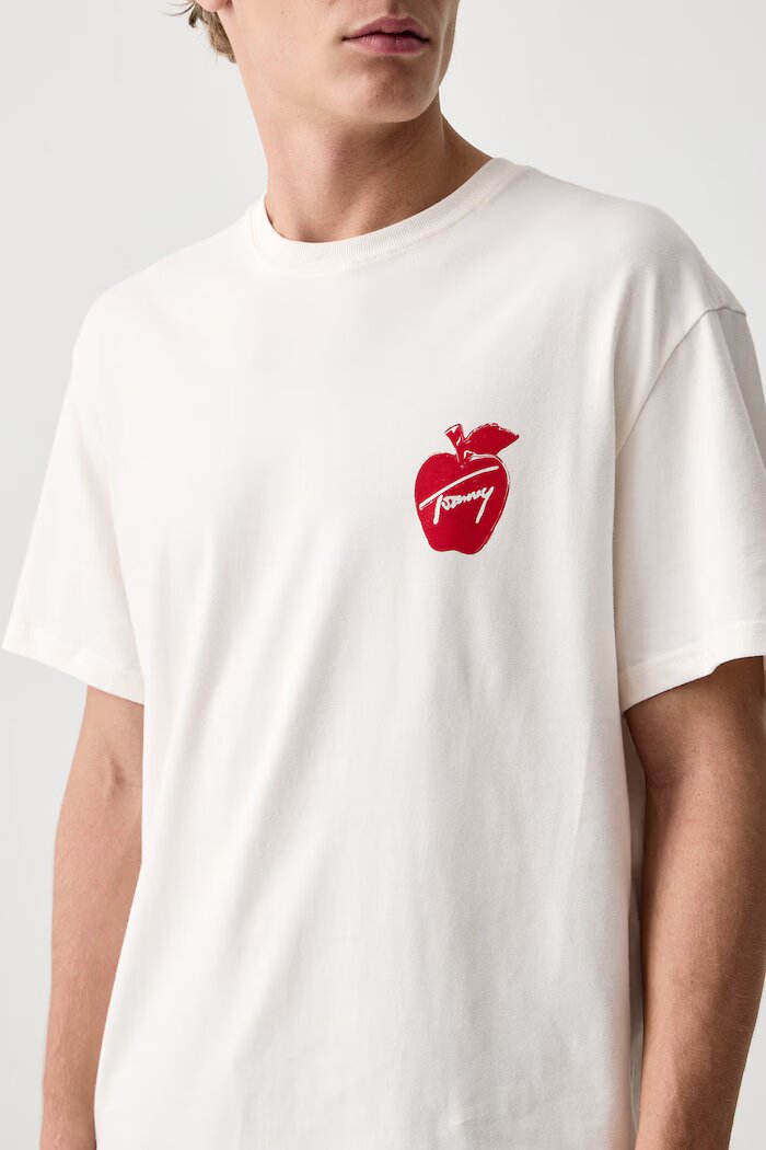 Tommy Jeans тениска мъжка от памук бежова DM0DM23555