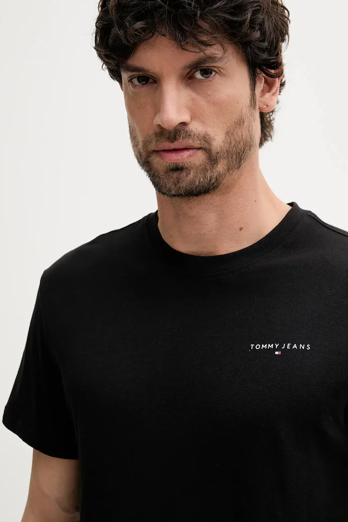 Tommy Jeans тениска мъжка от памук черна DM0DM21780