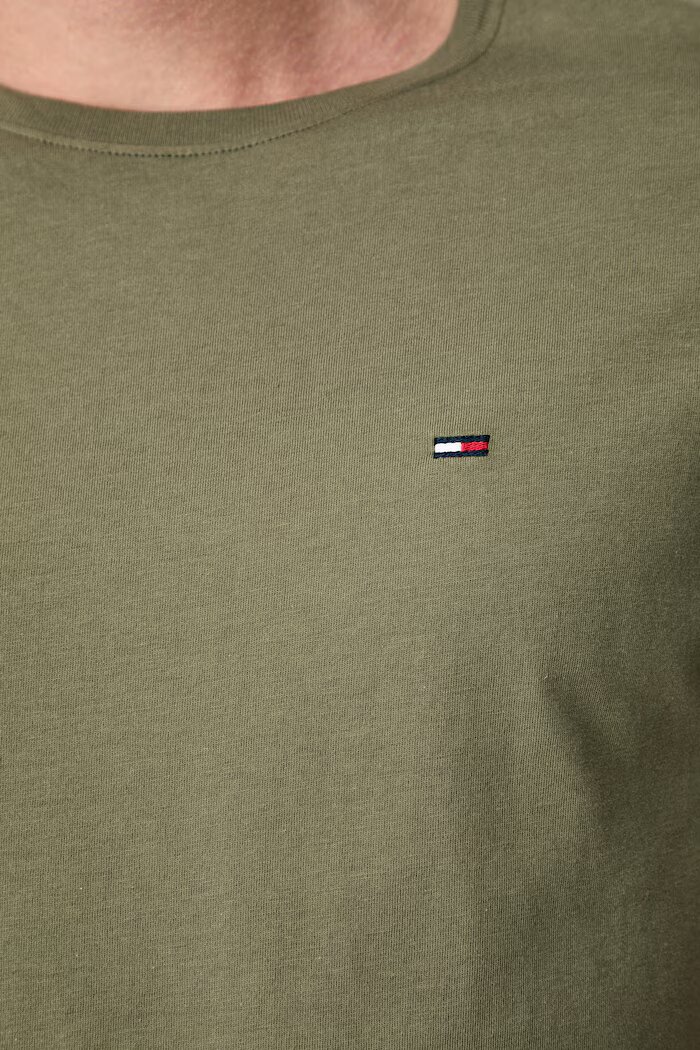 Tommy Jeans тениска мъжка от памук зелена DM0DM04411